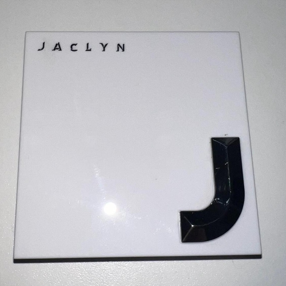 Jaclyn Hill Pressed Powder